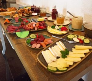 Mehr über den Artikel erfahren Brunch der Kulturen im Café Brauchbar